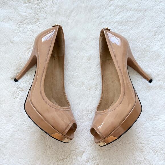 Stuart Weitzman women patent leather heels size 8 US - Picture 1 of 10